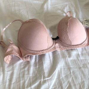 NEW Baby pink bra. Jessica Simpson collection